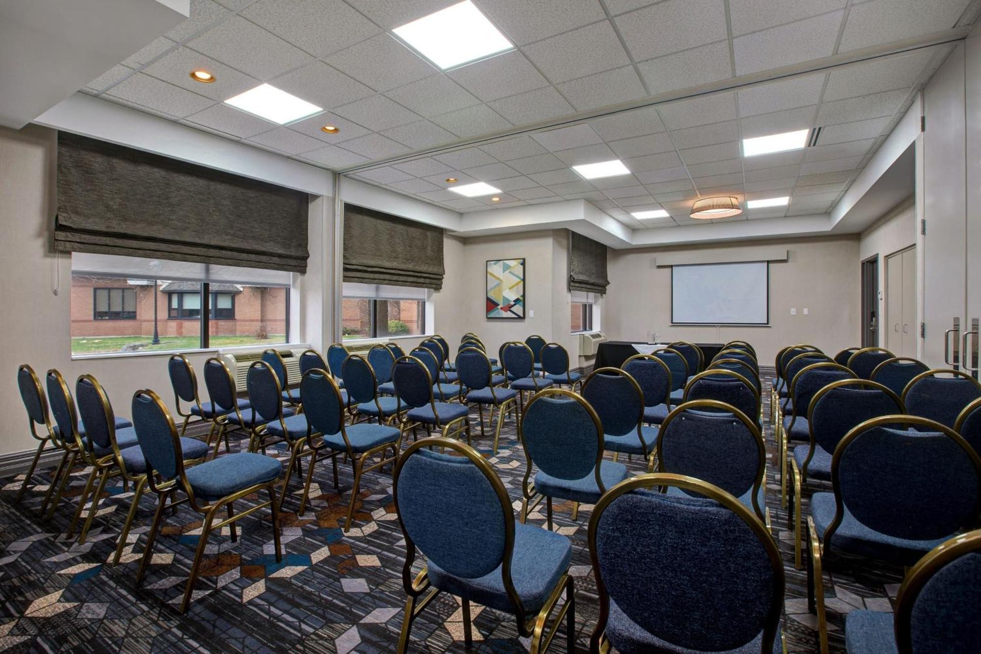 Four Points By Sheraton St. Catharines Niagara Suites Thorold Exterior foto