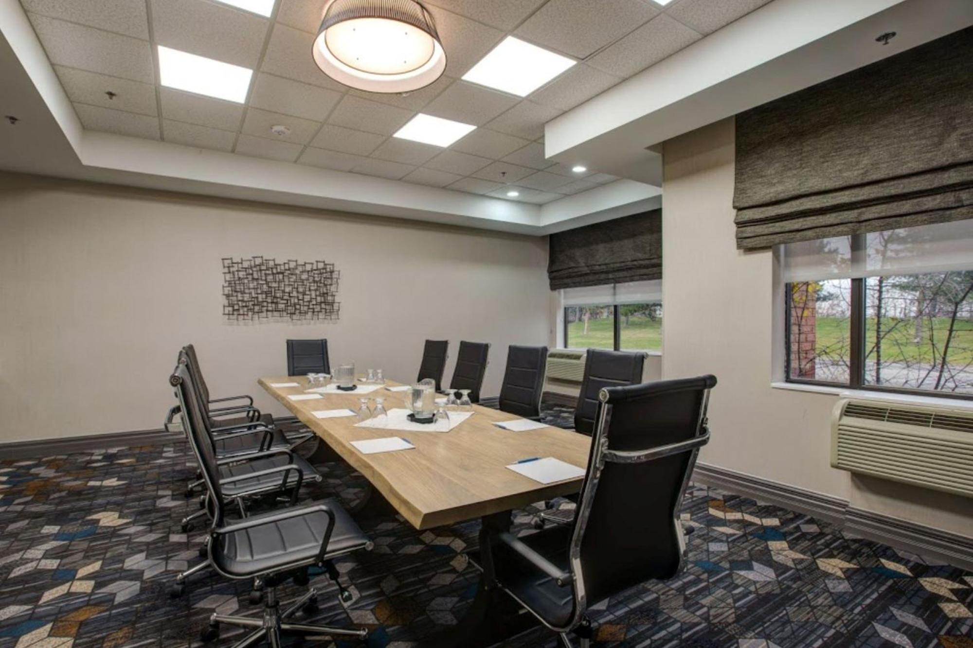 Four Points By Sheraton St. Catharines Niagara Suites Thorold Exterior foto
